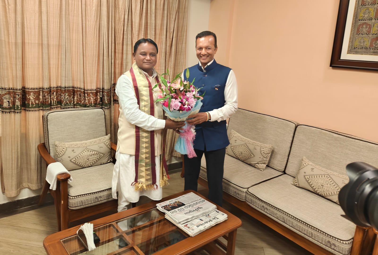 Jindal-steel-chairman-Naveen-Jindal-meets-Odisha-CM