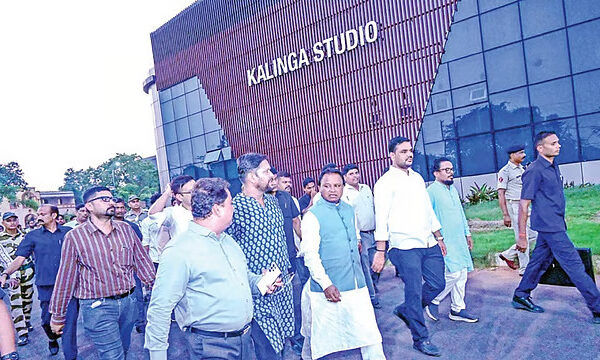 Kalinga-studio-majhi