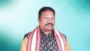 Pachayatiraj-minister-Ravi-Narayn-Naik