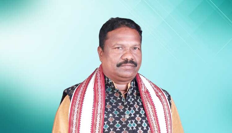 Pachayatiraj-minister-Ravi-Narayn-Naik